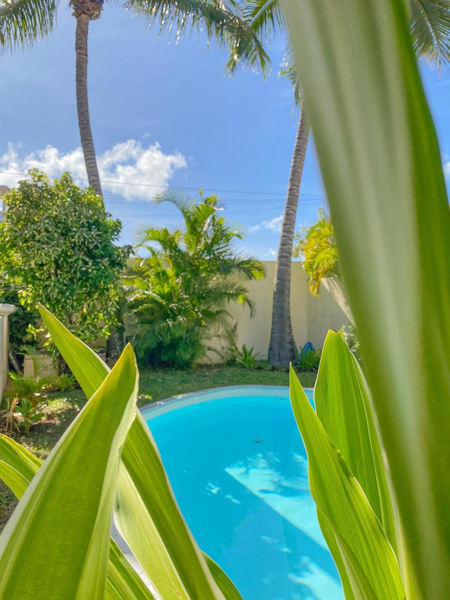 Chic Home With Private Pool, 1 Min To Beach Cap Malheureux Luaran gambar